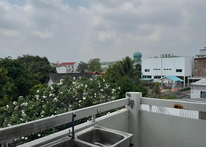 Bed & Breakfast December To January Bangkok