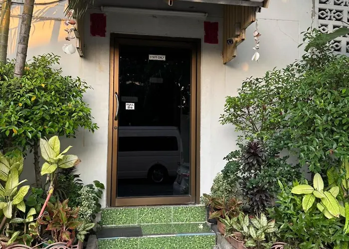 December To January Bed & Breakfast Bangkok